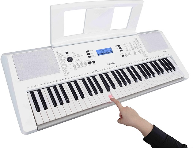 Yamaha Keyboard EZ-300 mit Leuchttasten