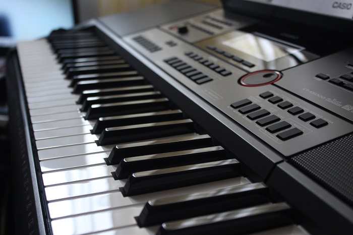 Digitales 61-Tasten Keyboard Set E-Piano Einsteiger Musikschule Noten Anfänger 